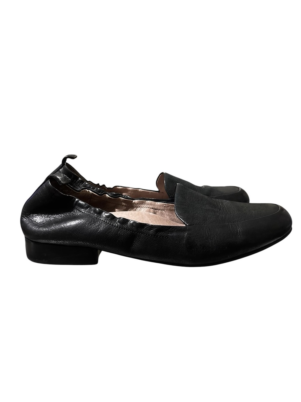 abeo B.I.O. System Jean leather slip on flats in black. Women’s 8.5N